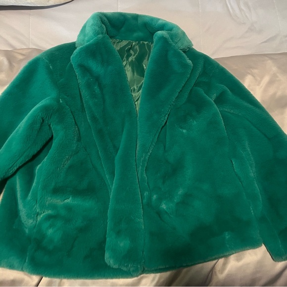 SHEIN Green Faux Fur Jacket for Women - Picture 4 of 6